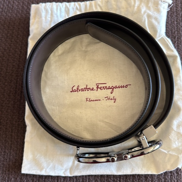 Salvatore Ferragamo Belt π authentic π never worn - Picture 2 of 3